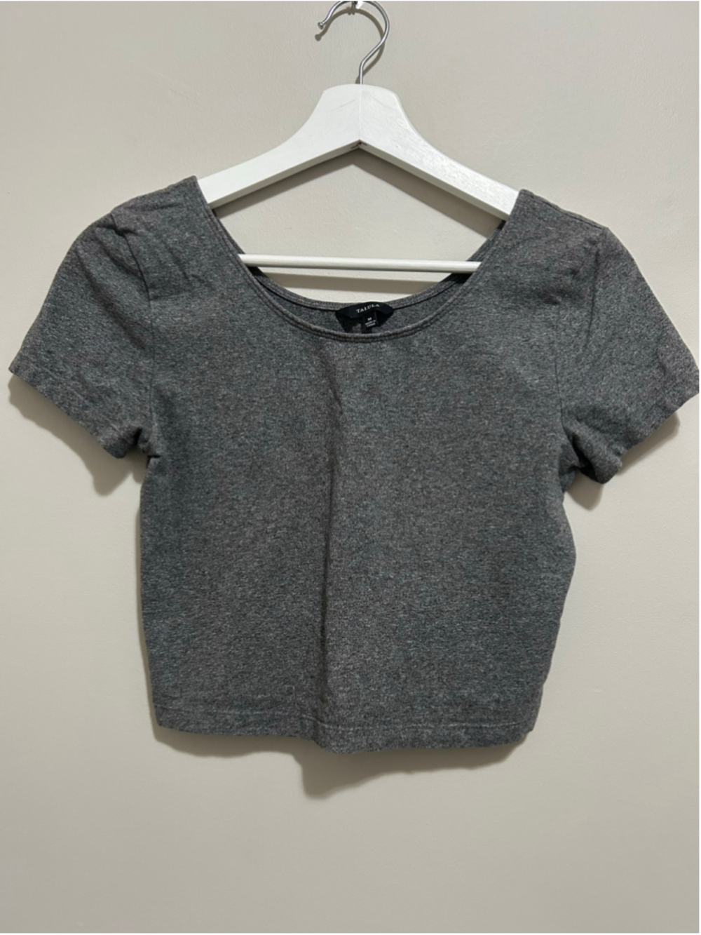 🔥4 for $45 Women's Talula Short Sleeve Crop Tee Grey Size M